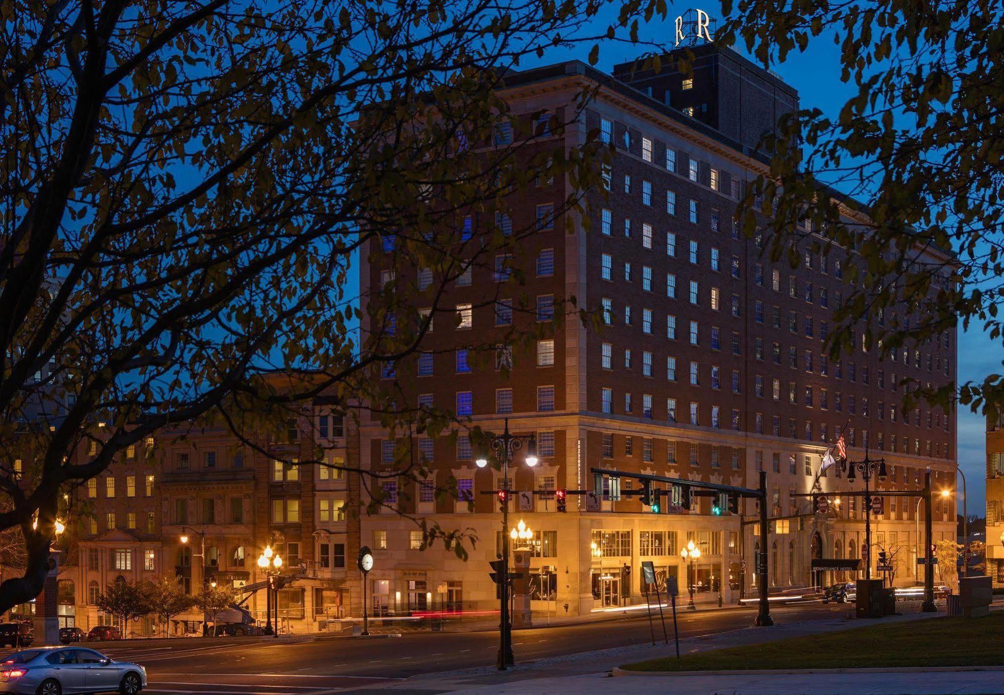 Renaissance Albany Hotel Exterior photo